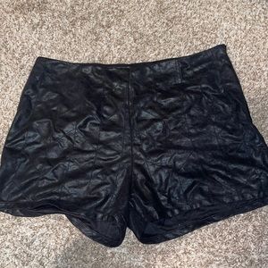 Super cute dressy shorts